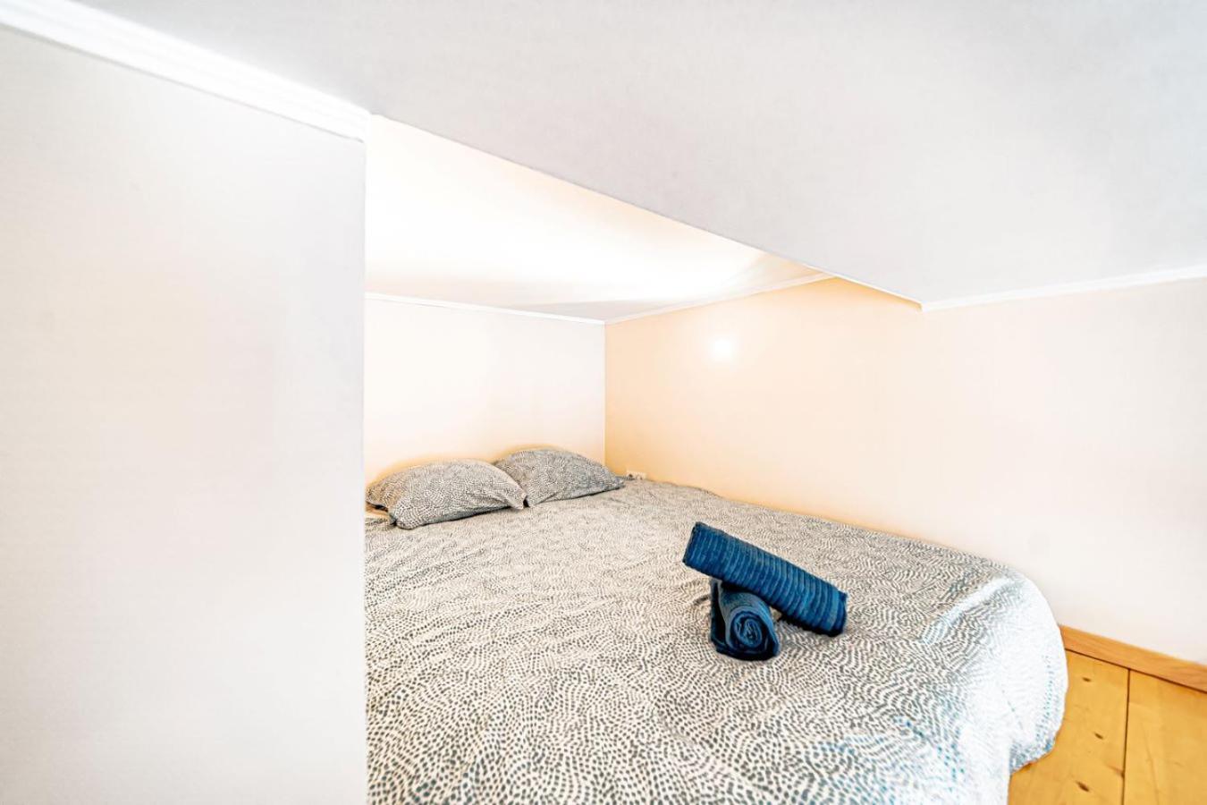 Le Petit Anna 4 Pers Apartment Вильорбан Екстериор снимка