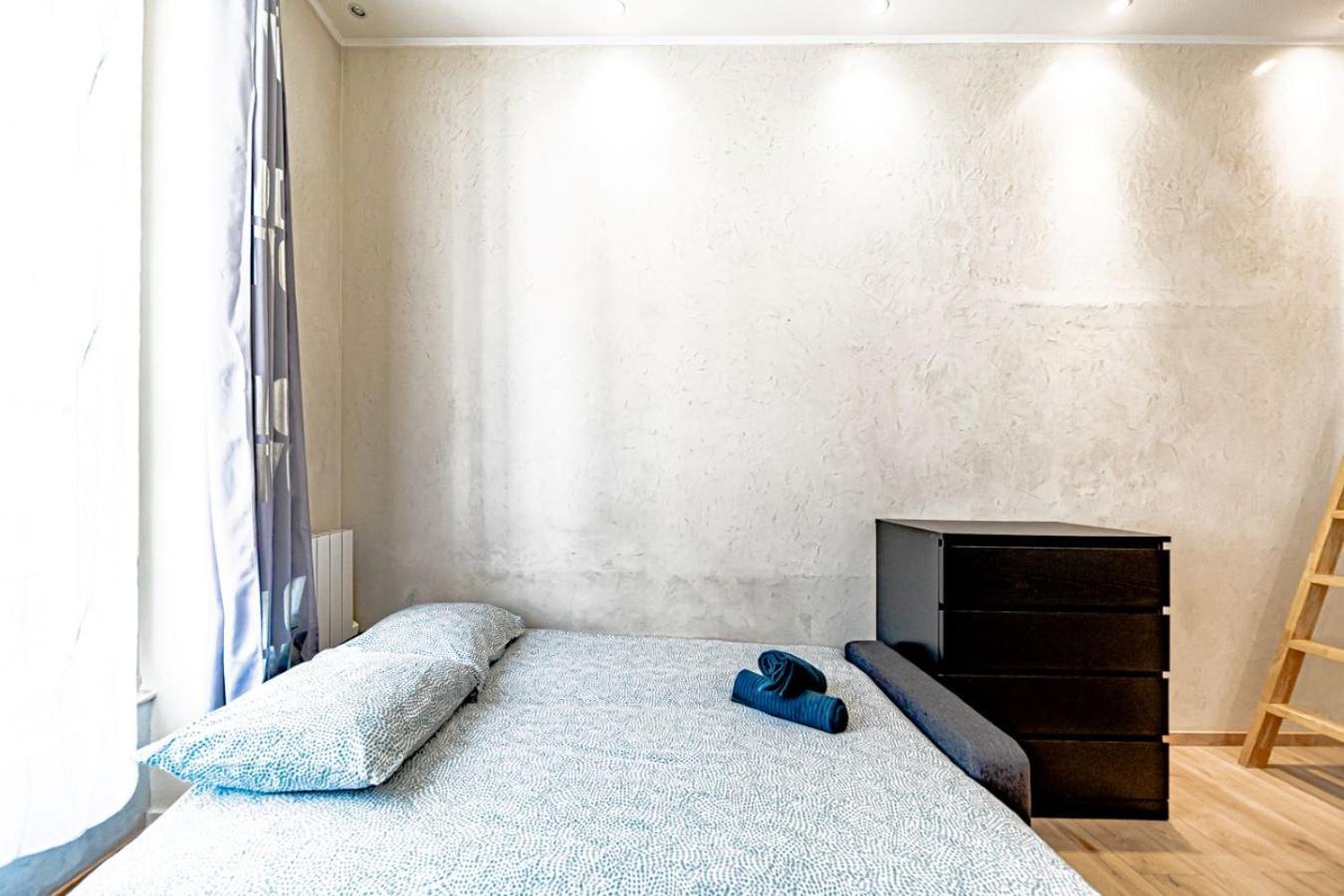 Le Petit Anna 4 Pers Apartment Вильорбан Екстериор снимка
